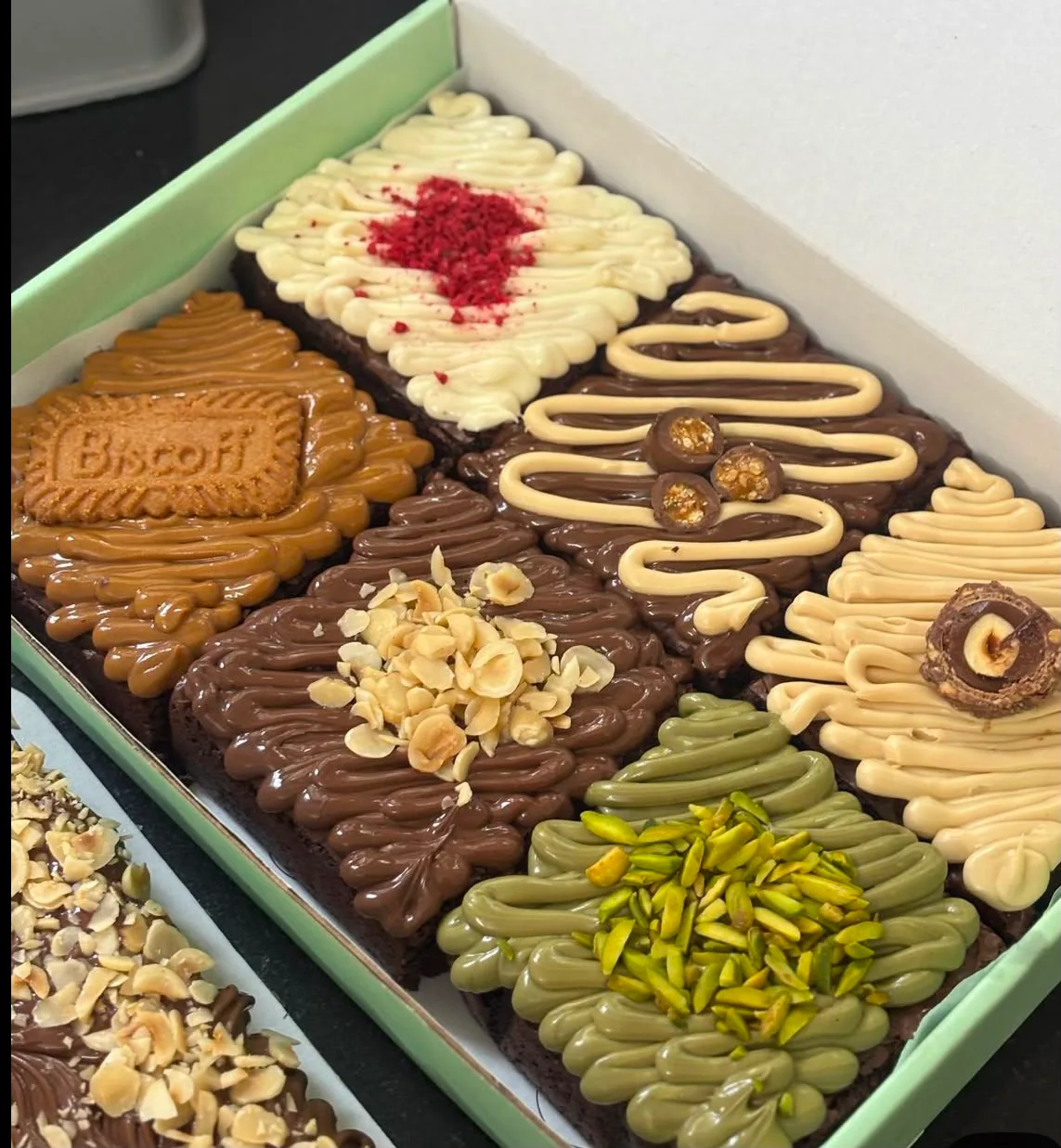 Layered Brownie Masterclass course image 6